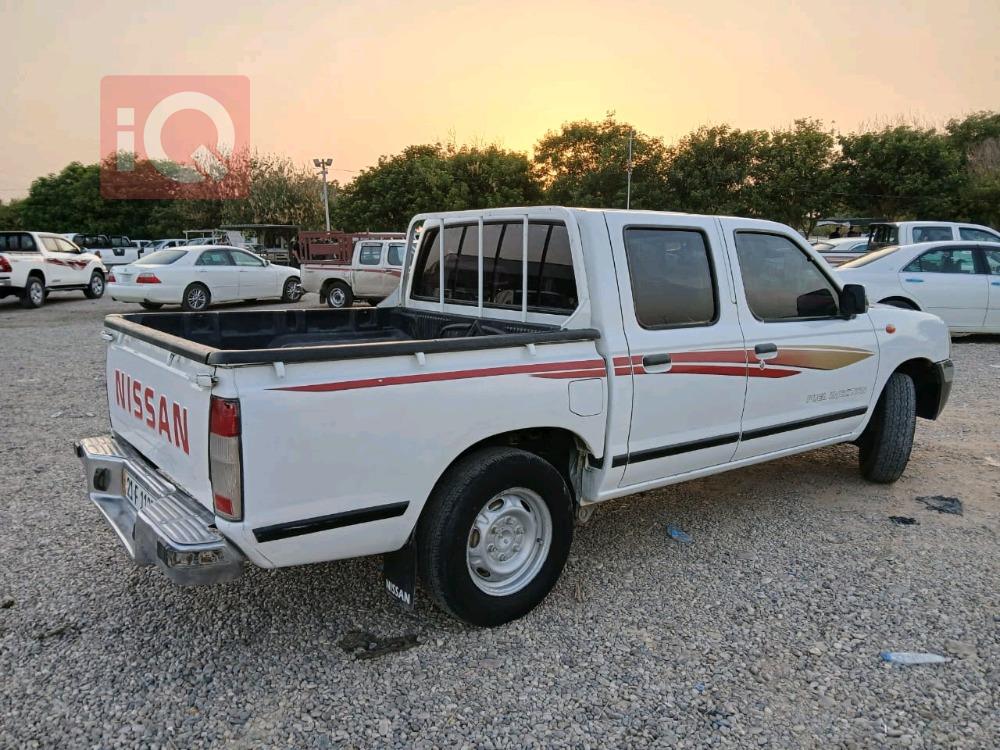 Nissan Pickup